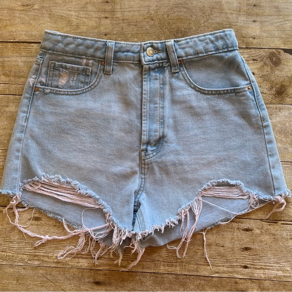 Wild Fable Womens Highest Rise Cutoff Denim Shorts Light Wash Distressed Size‎ 4